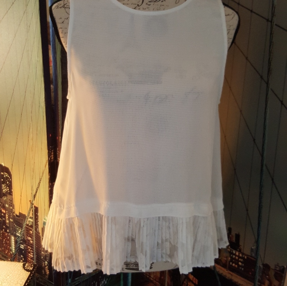 White textured sleevless top , lace ruffle